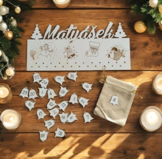 Dřevěný adventní kalendář